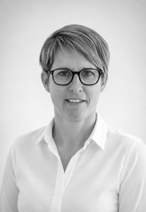 Karin Lomartire